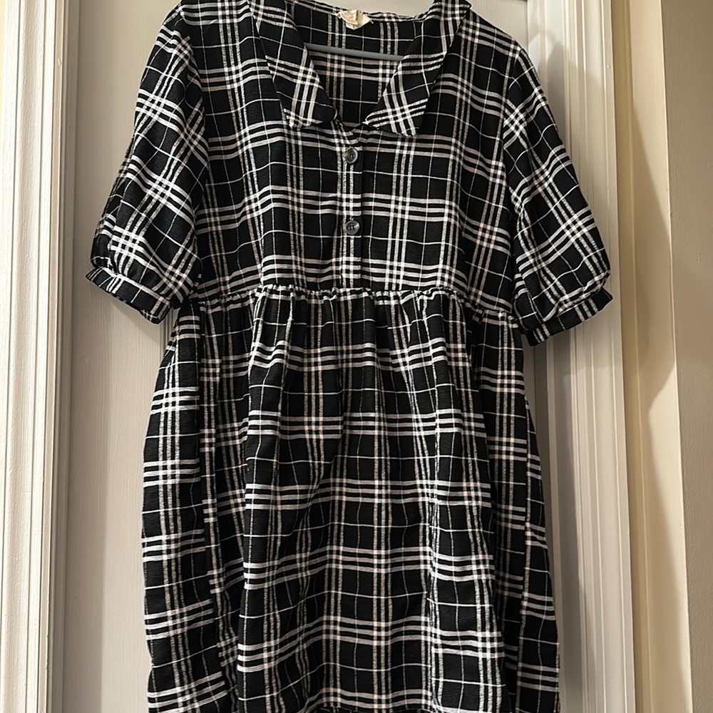 Francesca’s Harper Heritage Black and White Plaid Baby Doll Dress